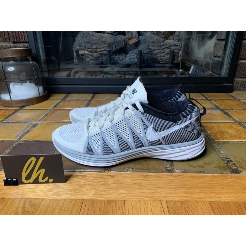 Women’s 9.5 Nike Flyknit Lunar 2 “Cookies & Cream” Athletic Running Shoes 620658